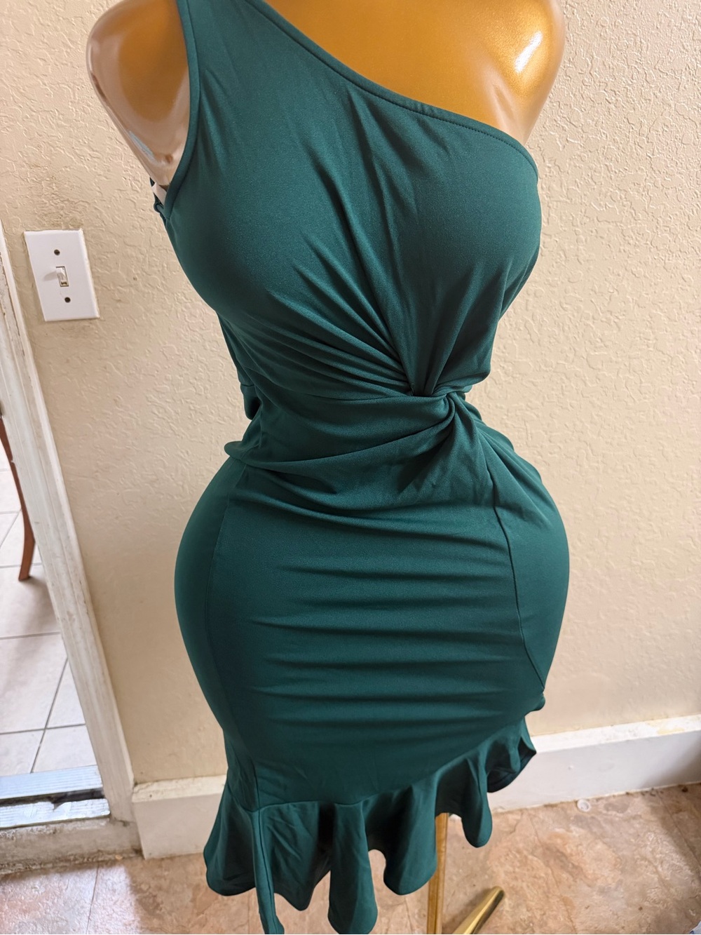 One-Shoulder Twist Ruched Dress in Deep Green